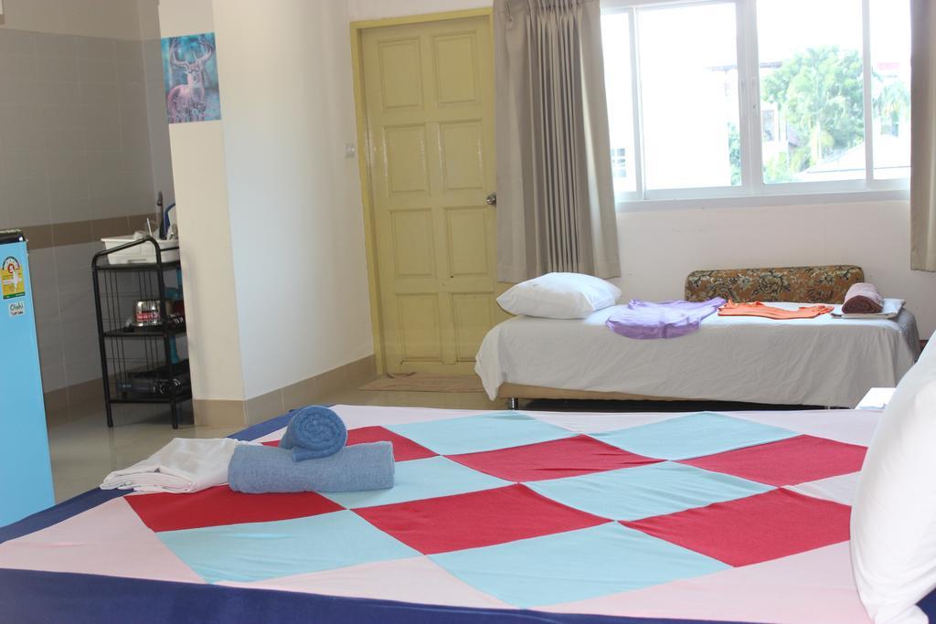 Aparthotel Dacha Beach à Pattaya Extérieur photo